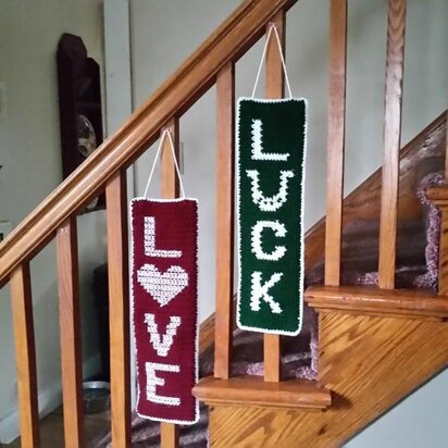 Love/Luck Sign