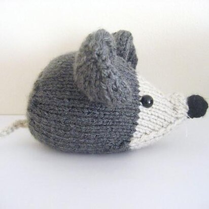 Mouse Knit Amigurumi Pattern