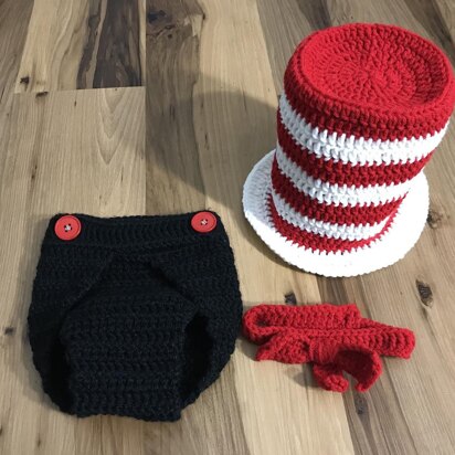 Cat in the hat baby outfit 6-9 months