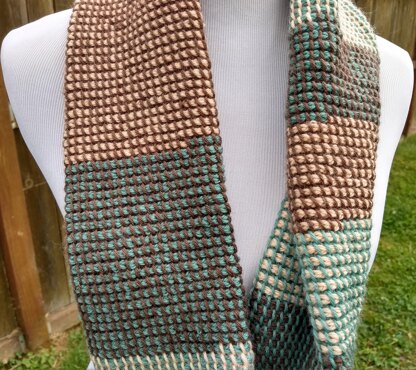 Tricolor Tunisian Cowl