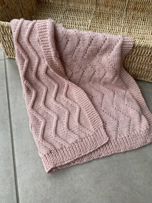 Cosy Wave Cable Blanket