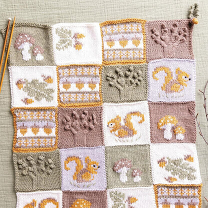 Peter Rabbit™️ Baby Knits: 20 Knitting Patterns for Clothes and Accessories Inspired by the Tales of Beatrix Potter