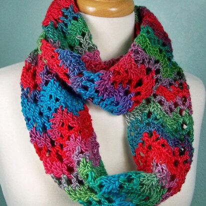 Unforgettable Ripple Cowl