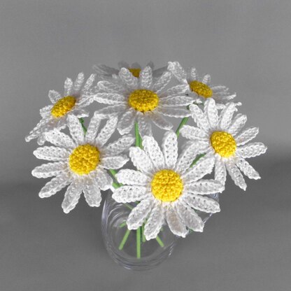 Crochet Daisy Pattern easy from scraps of yarn