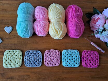 Crochet Classic Granny Square Easy Pattern