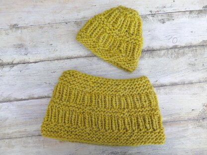 Easy Hat and Cowl Set