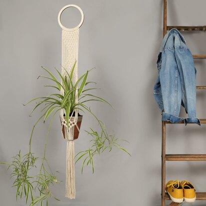 Macrame Plant Hangers, Patterns & Kits