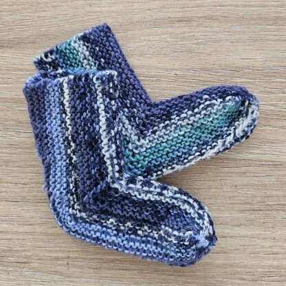 Children’s socks in garter stitch only