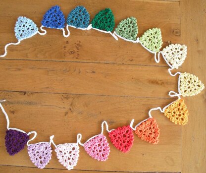 Rainbow bunting