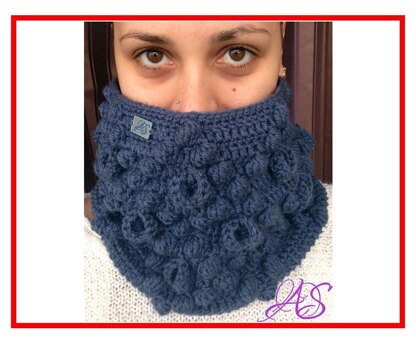 Diamond Bobble Cowl Crochet Pattern