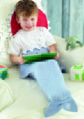 Sleeping Bag in Hayfield Baby Chunky and Sirdar Snuggly Snowflake Chunky - 4837 - Downloadable PDF