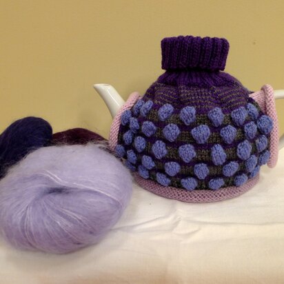 The colour Purple Tea Cosy