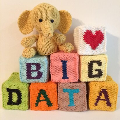 Hadoop Loves Big Data - knitting pattern