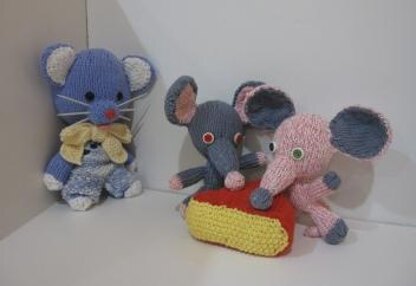 Mini Knitkinz Grey Mouse