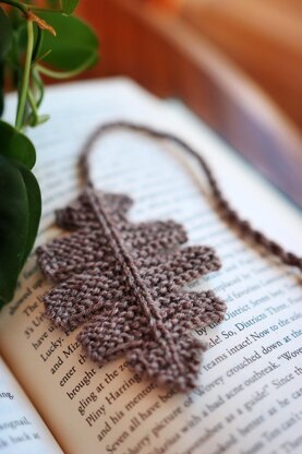 The Oak Bookmark
