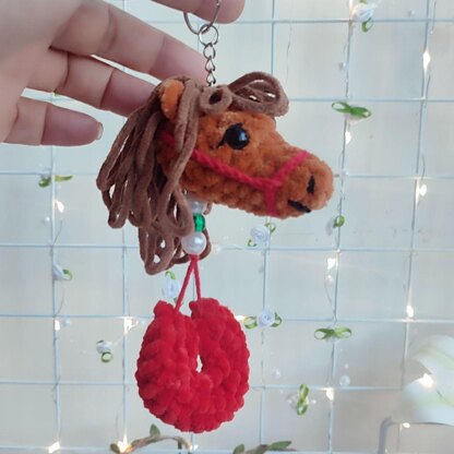 Mini horse with a horseshoe Keychain