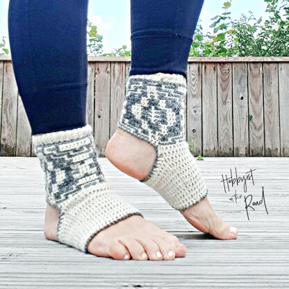 Baltic Winds Yoga Socks