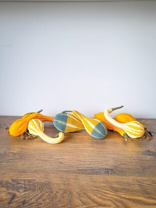My Crochet Kitchen: Bicolour Pear Gourd
