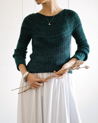 Winter Seashell Sweater Light