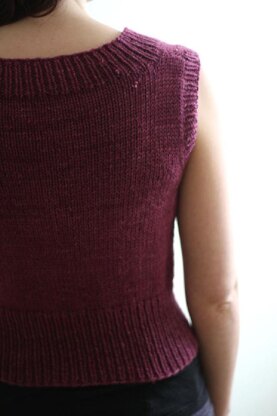 Ribbed Pullover Vest