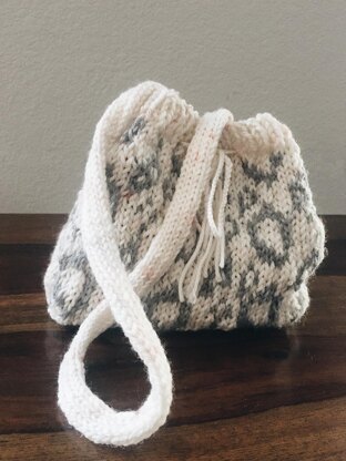 Snow mountain bucket bag