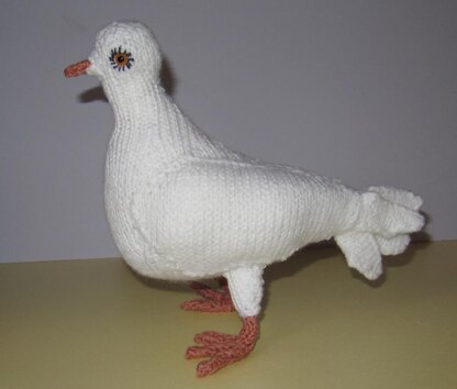 Peace Dove by madmonkeyknits