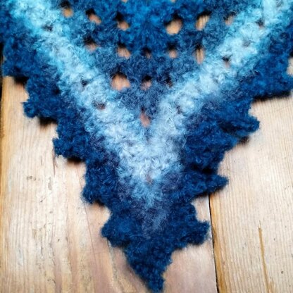 Crosshell Granny Shawl