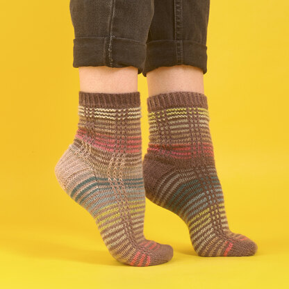 "Sunset Socks" - Free Socks Knitting Pattern in Paintbox Yarns Socks