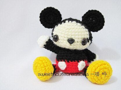 Amigurumi baby mickey