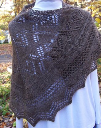 Hearts 'n' Hugs shawl