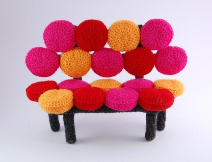 Amieggs bubbly sofa