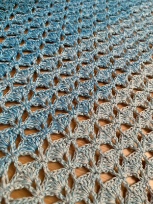 Triangular Scarf "Erigone"