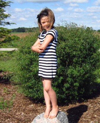 Oui! Oui! Little Dress (Childrens sizes 2-10)