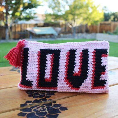 LOVE Pouch Tapestry Pattern