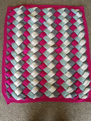 Entrelac blanket