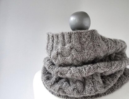 Esthwaite cowl