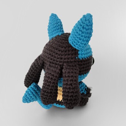 VinCrafty's Riolu & Lucario Pattern