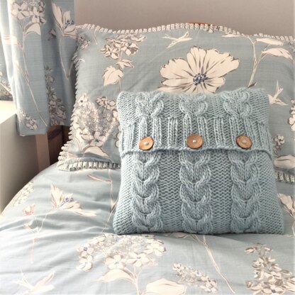 Heartstrings cushion cover