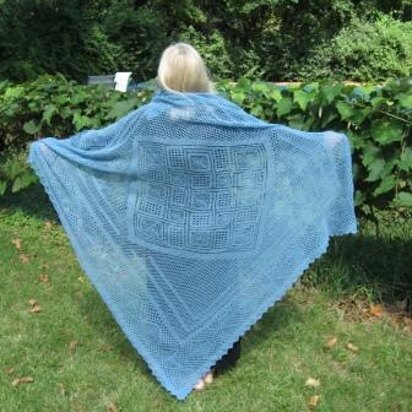 Diamonds in the Ropes Lace Shawl