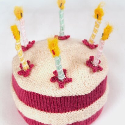 Birthday Cake with Lit Candles - knitting pattern
