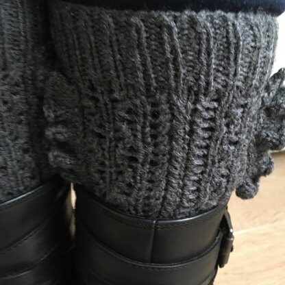 Ruffle boot cuffs