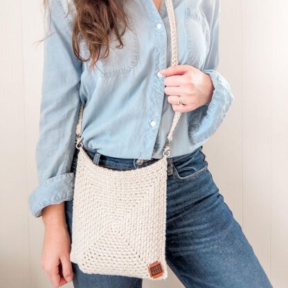 Crochet Crossbody Bag Crochet pattern by Nicky Jewels and Jones LoveCrafts