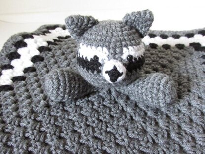 Raccoon Lovey