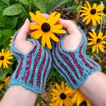 Two Color Rib Brioche Mitts