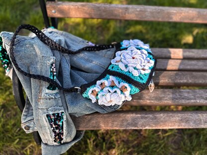 Water lily belt bag