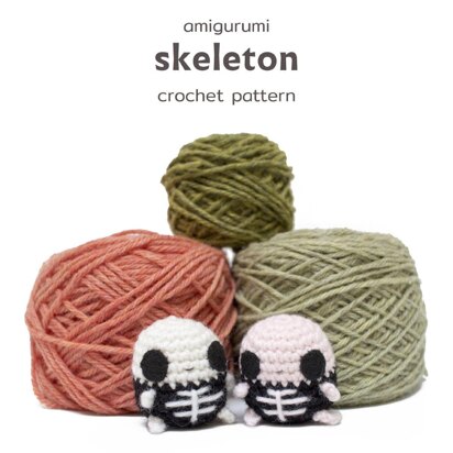 Cute skeleton amigurumi