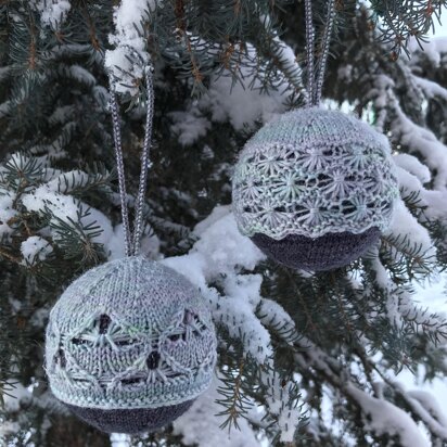 40 Below Ornaments