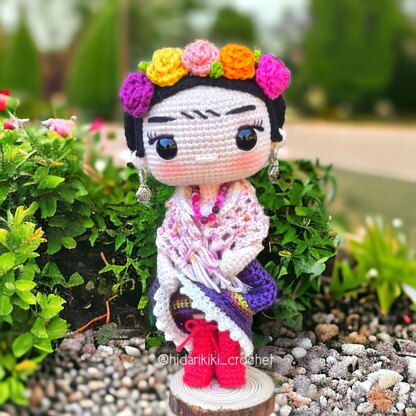 FRIDA KAHLO amigurumi doll