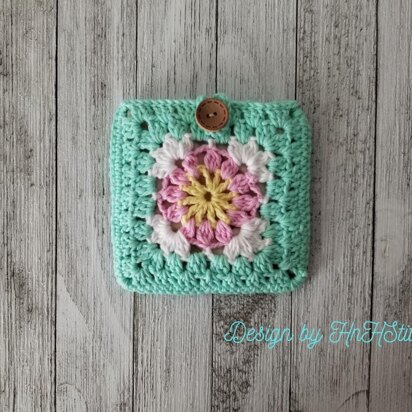 Granny square card holder