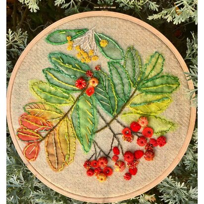 Rowandean Rowan and Pyracanthas Berries Embroidery Kit - 30cm x 30cm